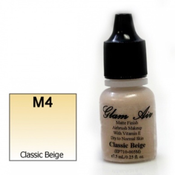 Glam air M4 airbrush Foundation
