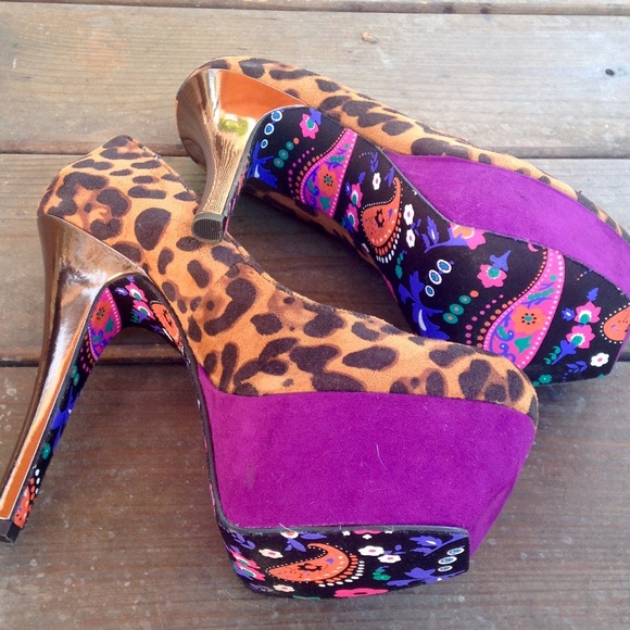 Bestseyville Leopard Print Heels - Picture 3 of 4