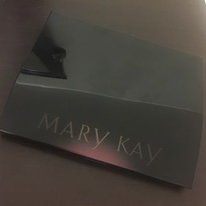 MARY KAY Palette