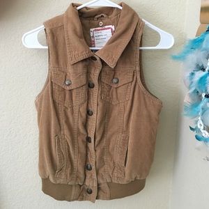 Sued vest