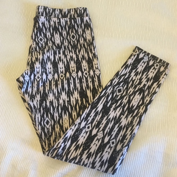 H&M Aztec print leggings - Picture 4 of 4