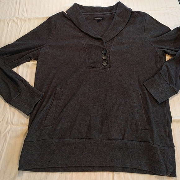 Banana Republic oversized sweatshirt/sweater