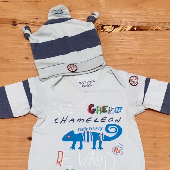 Naartjie baby romper and beanie set - Picture 2 of 2