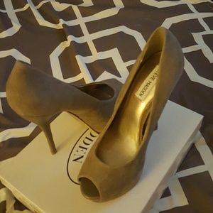 Steve Madden peep tie