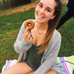 Meet your Posher, Jessica