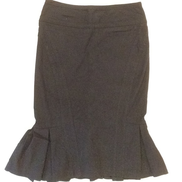 NWOT xoxo fitted skirt with pleated flair - Picture 1 of 2
