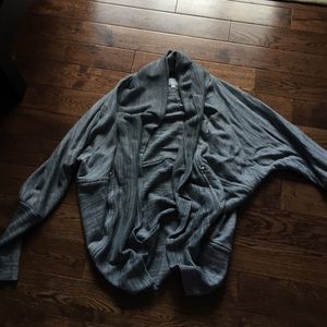 Brand new Aritzia Sweater