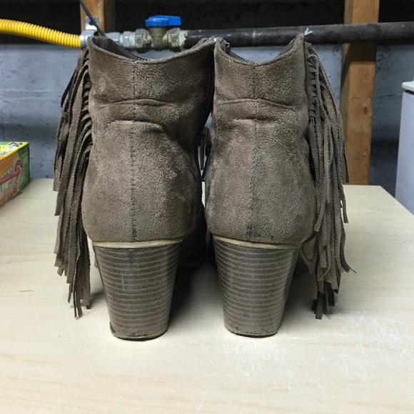 Fringe suede booties - Picture 3 of 4