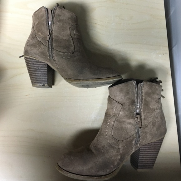 Fringe suede booties - Picture 4 of 4