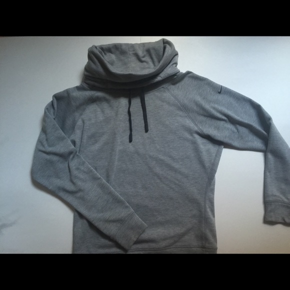 Nike women's sweatshirt