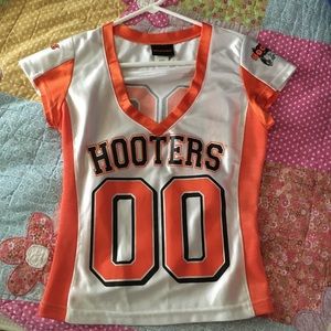 Hooters jersey