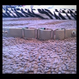 Grey and silver snap bracelet