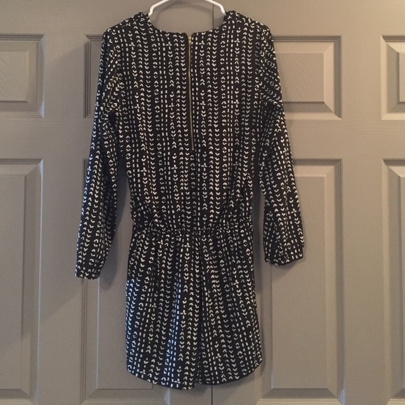 Long Sleeve Romper - Picture 2 of 2