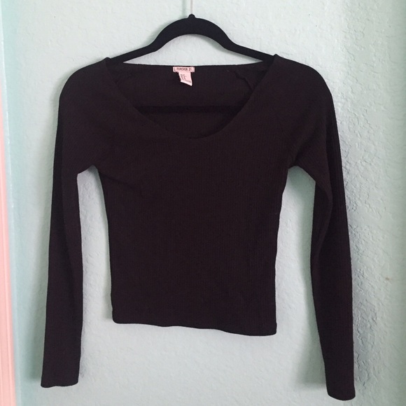 Black scoop neck top