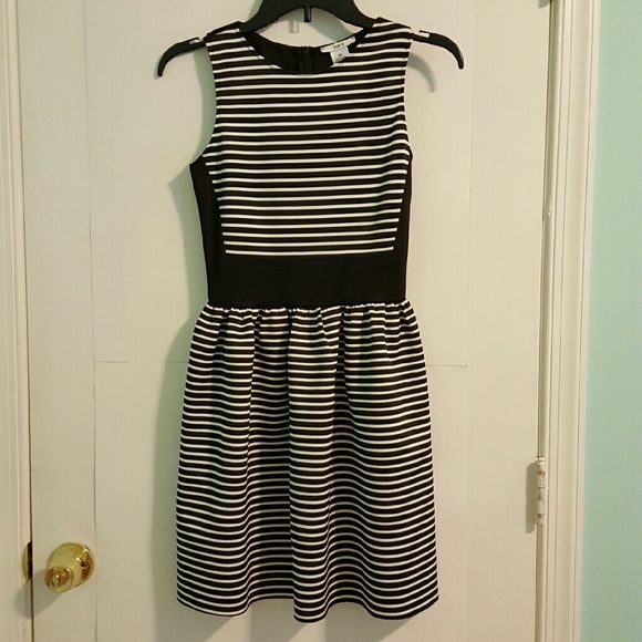 Bar III Black and White Dress (New w/o tag)