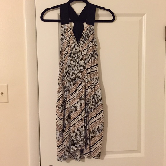 BCBGENERATION Pattern Dress - Picture 2 of 4