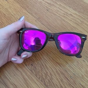 Wayfarer custom Ray-bans with pink/magenta lenses!