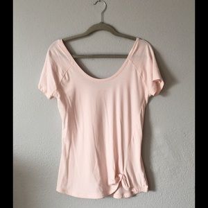 CALIA by Carrie Underwood Knot T-Shirt 🌷 LIKE NEW