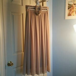 Maxi box-pleat skirt