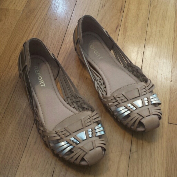 Report Sandals