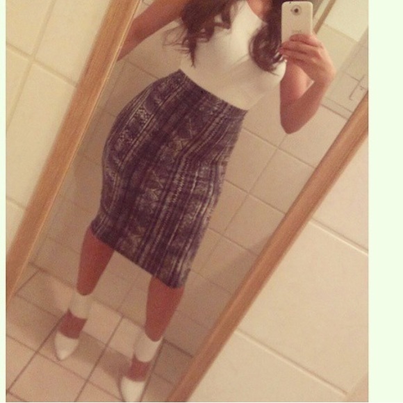 Pencil skirt