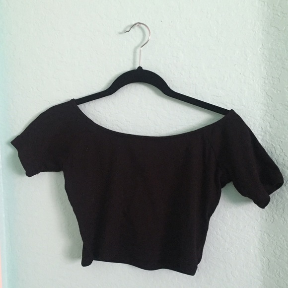 Black crop top