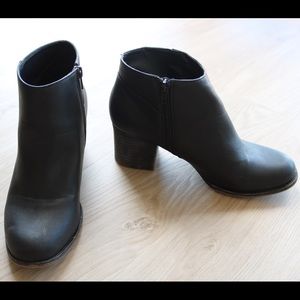 Forever 21 Faux Leather Ankle Booties