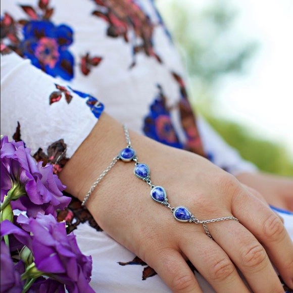 Blue faux stone hand bracelet