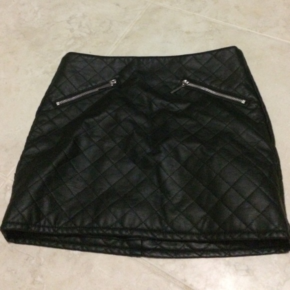 Leather skirt