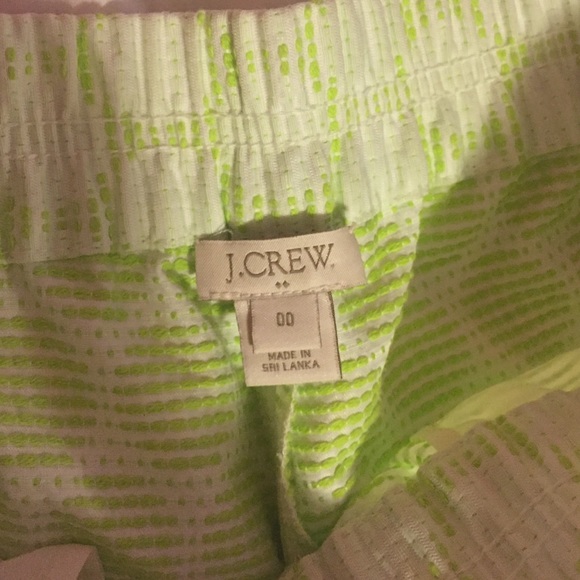 J Crew Neon Green Pull-on Shorts 00 - Picture 2 of 2