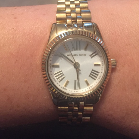 Beautiful gold Michael Kors watch!