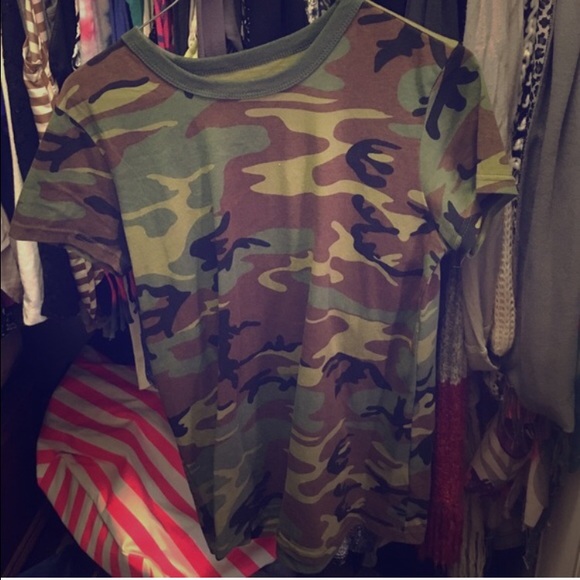 Camo tee