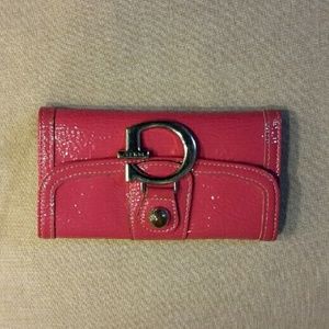 SALE!!! Pink Guess wallet