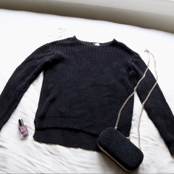H&M black knit sweater with gift