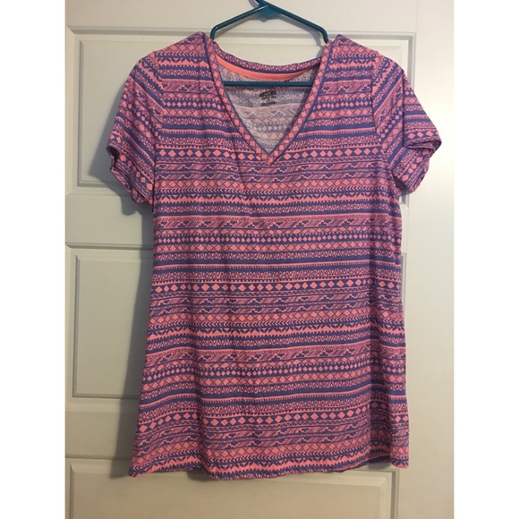 V-neck Tee