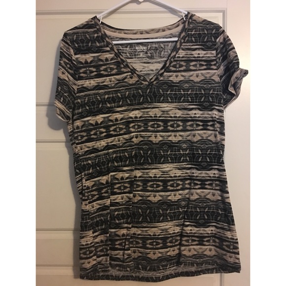 V-neck Tee
