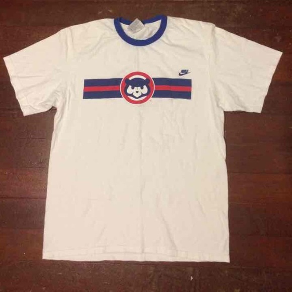 ❌SOLD❌ Nike Chicago Cubs T-Shirt 🐻💙