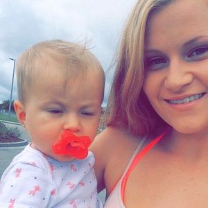 Meet your Posher, Alexis