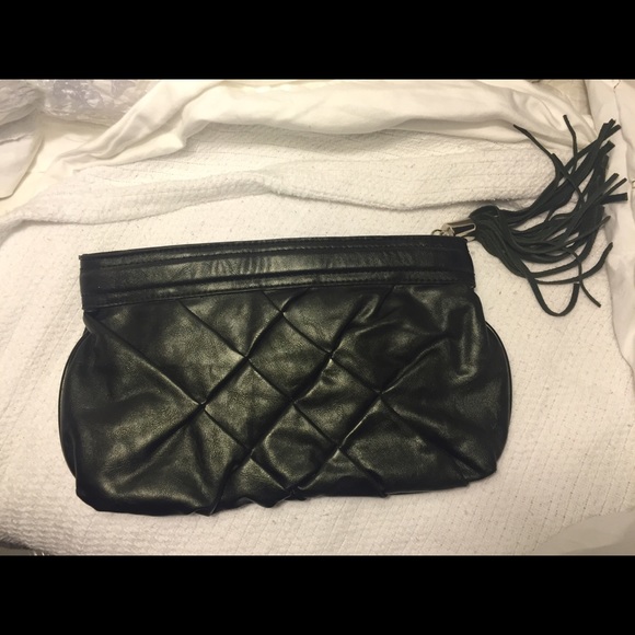 Black Express Clutch - Picture 1 of 4