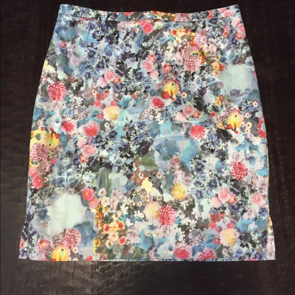 H&M Floral pencil skirt