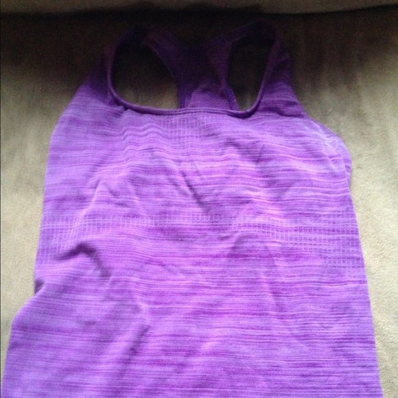 Avia fitted razor back work out tank
