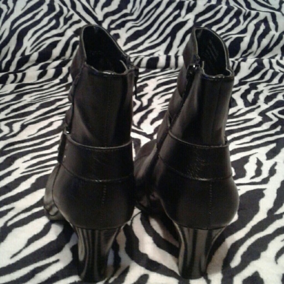 A2 booties - Picture 3 of 3