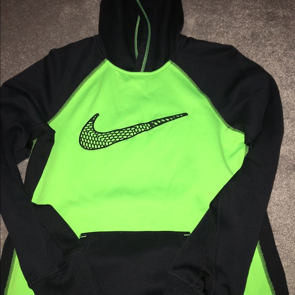 Nike therma fit hoodie