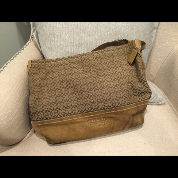 Coach bucket bag - Picture 2 of 2
