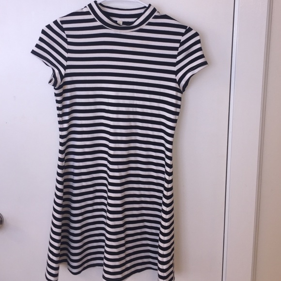 Free People Mocked-Neck Dress; Size small