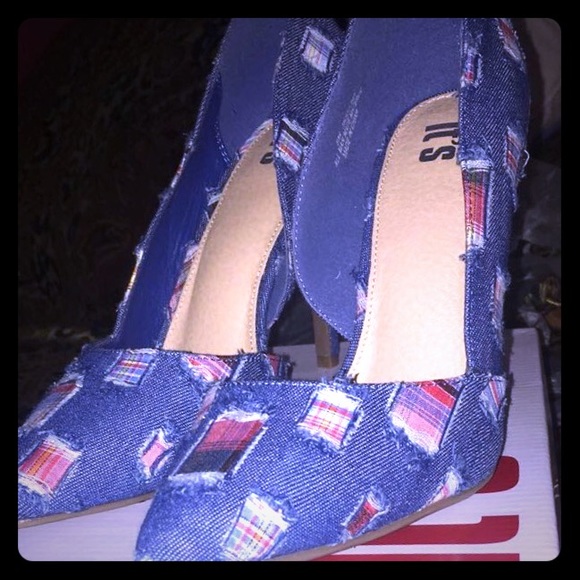 Denim heel, never worn