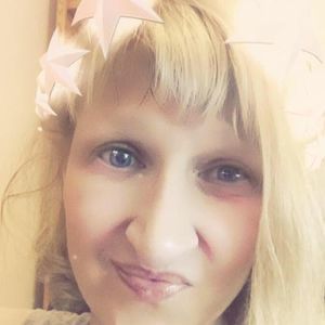 Meet your Posher, Deana