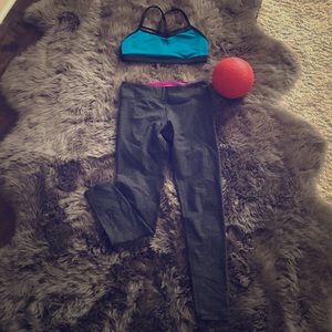 AE  Workout Leggings