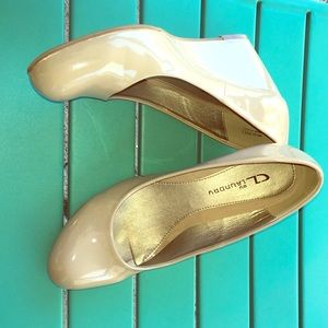 Chinese laundry wedge