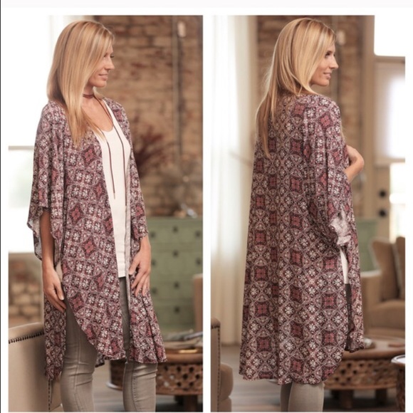 🆕Moroccan Print Kimono🆕 - Picture 2 of 2
